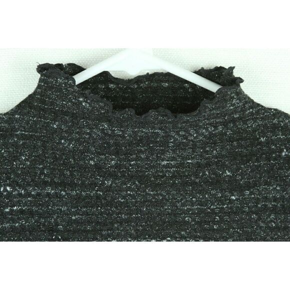 Forever 21 Top Medium Black Juniors pullover ruffle stretch - Picture 3 of 5